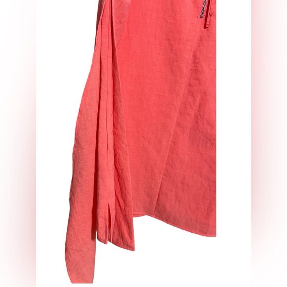 Lane Bryant Sharkbite Hem Shell Sleeveless Tank Top - Picture 5 of 6